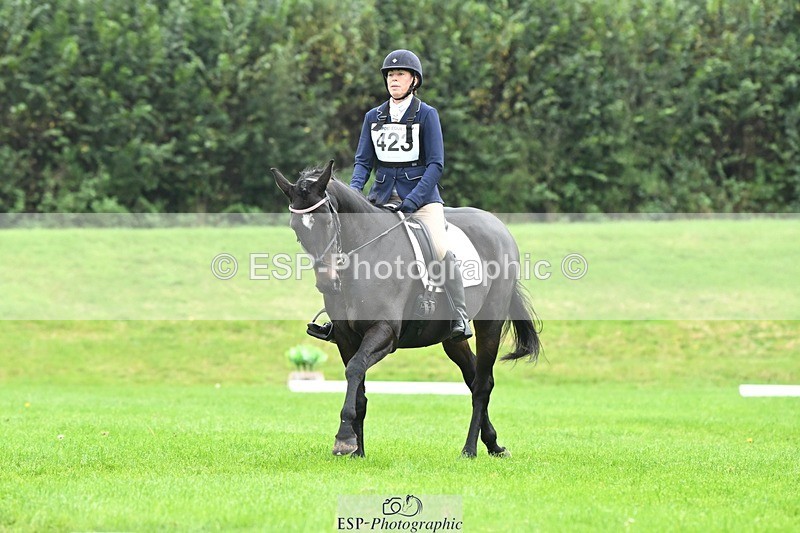 241024-150742-04715 - 423-Alexandra.Erskine.Scott-PRIMITIVE.DAYLIGHT