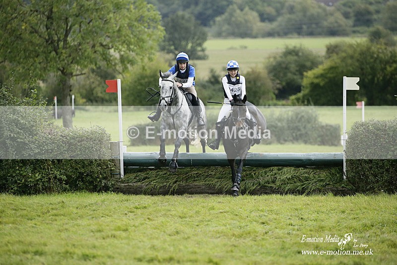  WWHT 031021 3555 - Intermediate Pairs (0.90m) 03/10/21