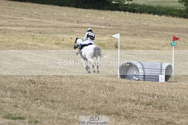 250824A-123720-36440 - 2050-Rosie.Saunders-Laithehill.cobweb