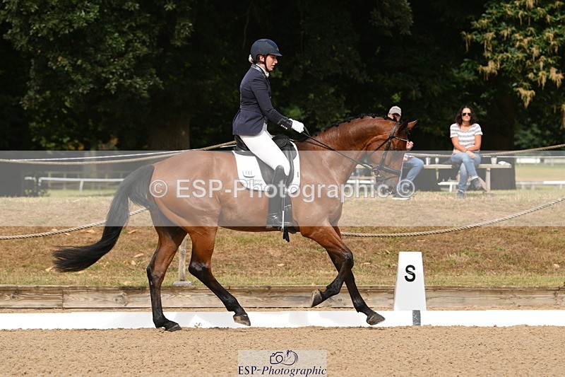 250719A-095202-03129 - 101-Sophie.Douglas-Paquino.V'ant.Goovahof