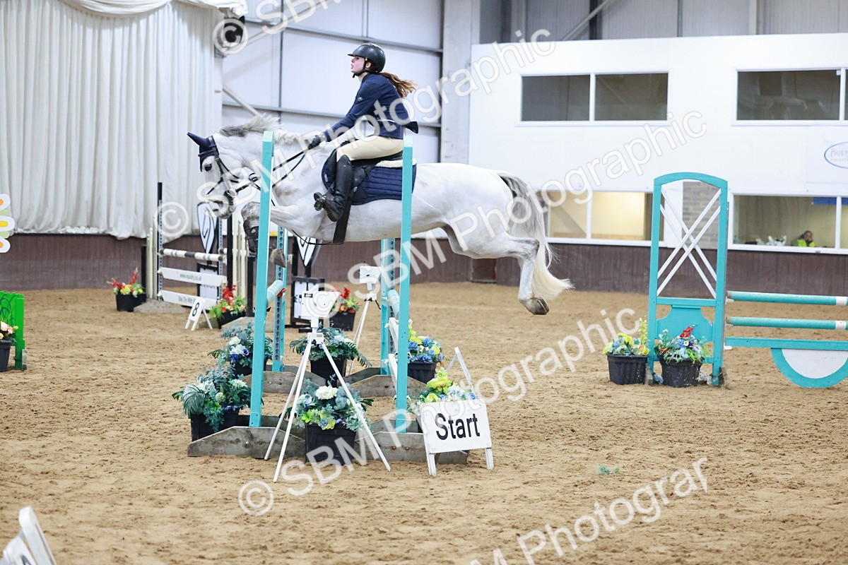 SBM_007651 - Class 24 - Nupafeed Supplements Senior Discovery/ 1m Open