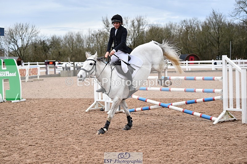 231203A-131030-01291 - Cls 9+10 Children on Horses 1m & 1.10m