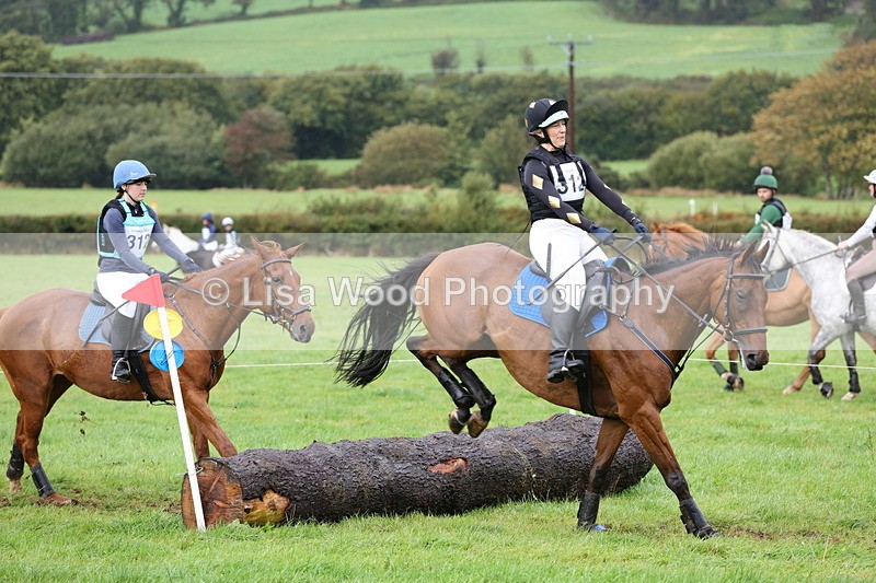 1X9A1801 - Class 3: 70cm Pairs: Log