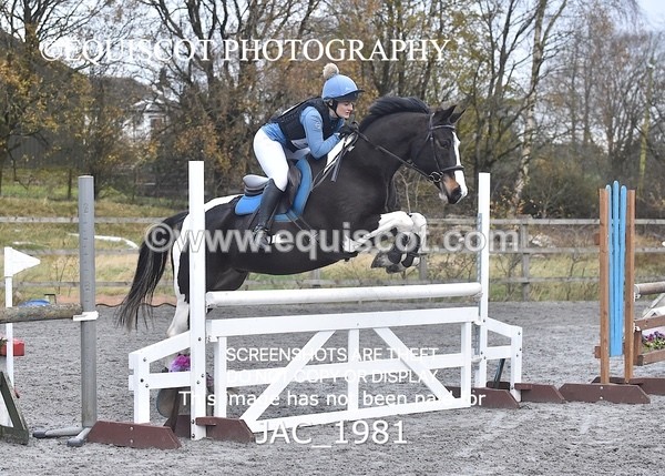 JAC_1981 - 90cm Snr Open, National AE Scottish & Aintree Qualifier