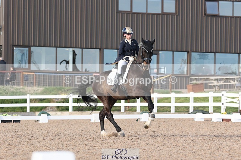 250404-175334-08144 - 129-Mia.Smith-Dutch.Discovery