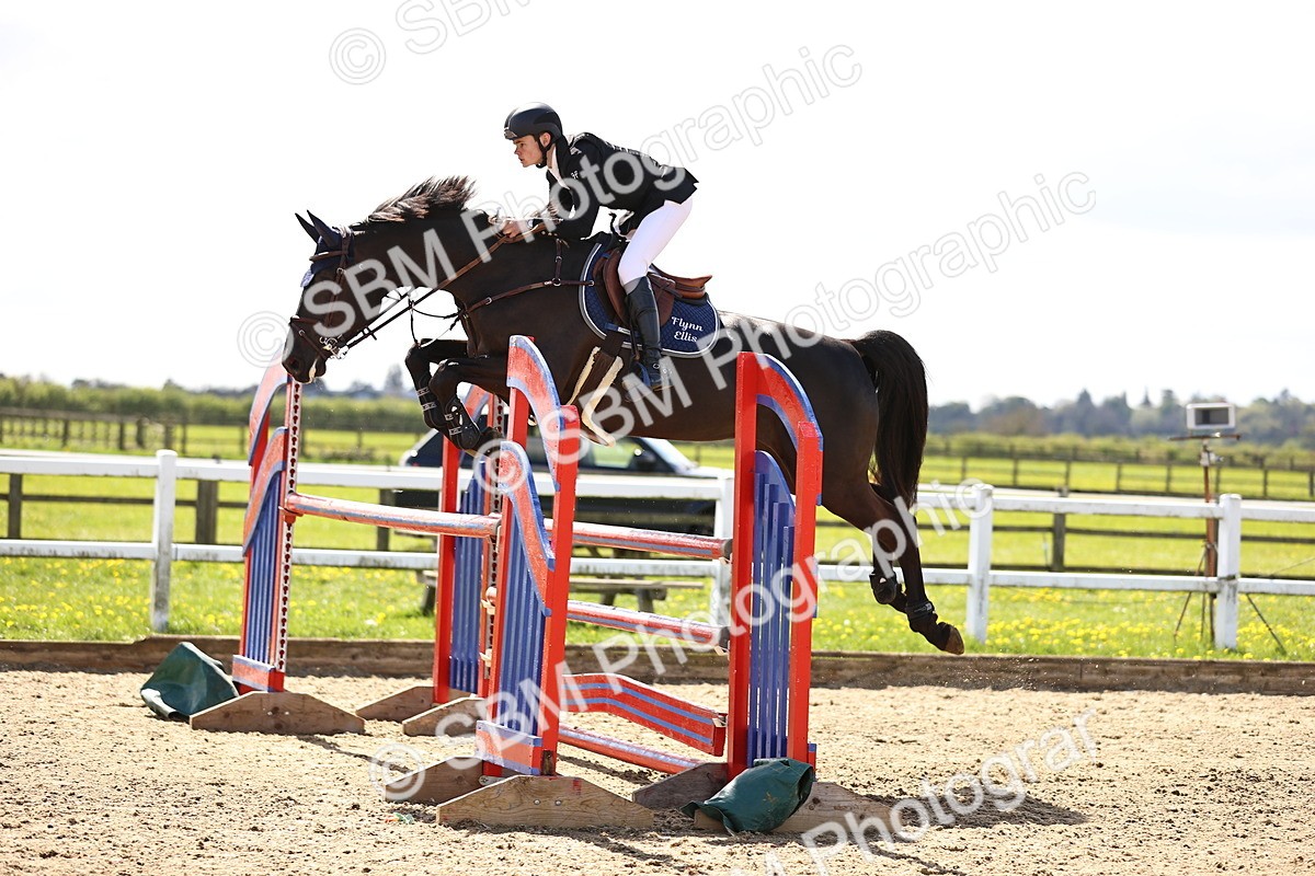 SBM_004358 - Class 17 - Senior Newcomers - 1.10m