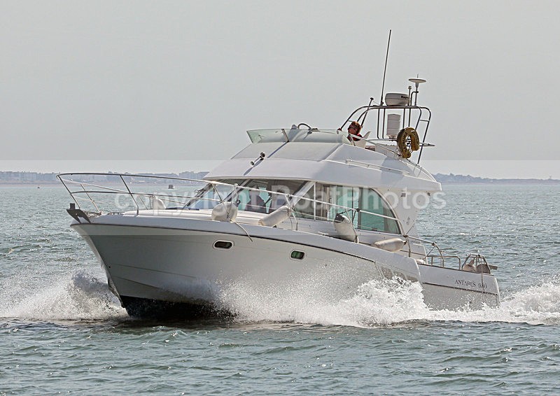 130827 SATSUMA BENETEAU ANTARES 980 WT7A3529 - Flybridge Cruisers