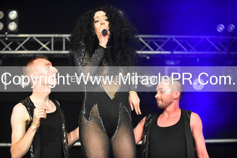 SH4_6912 - The Cher Experience