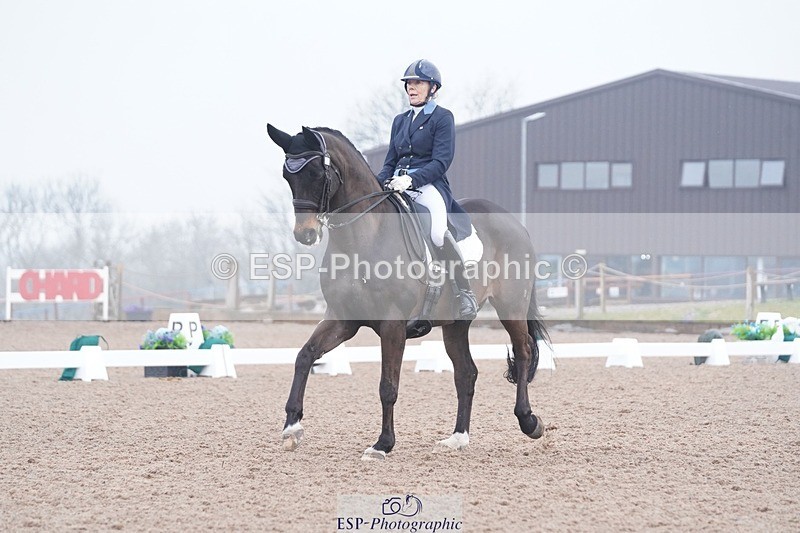 250404-081040-03700 - 018-Louise.Davison-Quamperfect