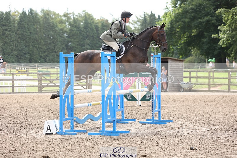 240804-105123-11322 - 415-Benjamin_Plunket-BARDUN_ACROBAT