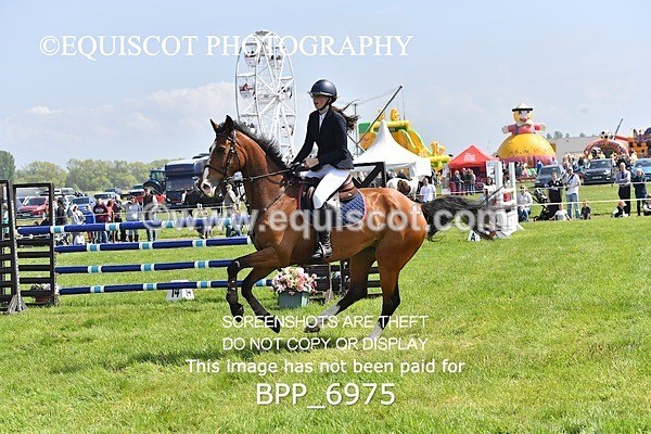 BPP_6975 - CLASS 3 RHS Fox Champ Qual (1.20m)