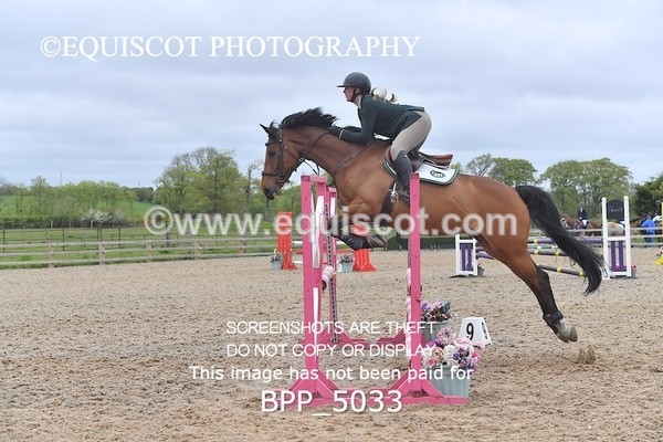BPP_5033 - CLASS 24 SUN Senior BritiNovice/ 90cm Open