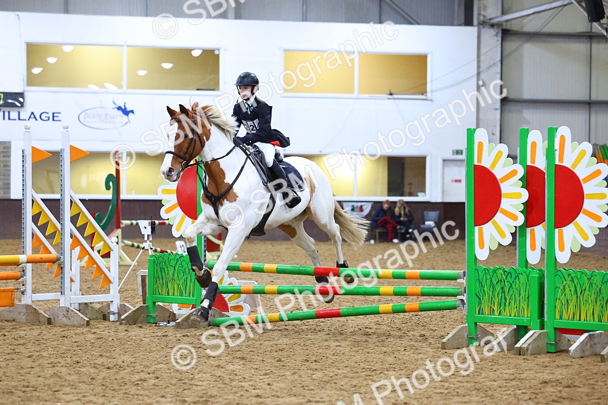 SBM_001756 - Class 4 - Festive Fences - 70cm