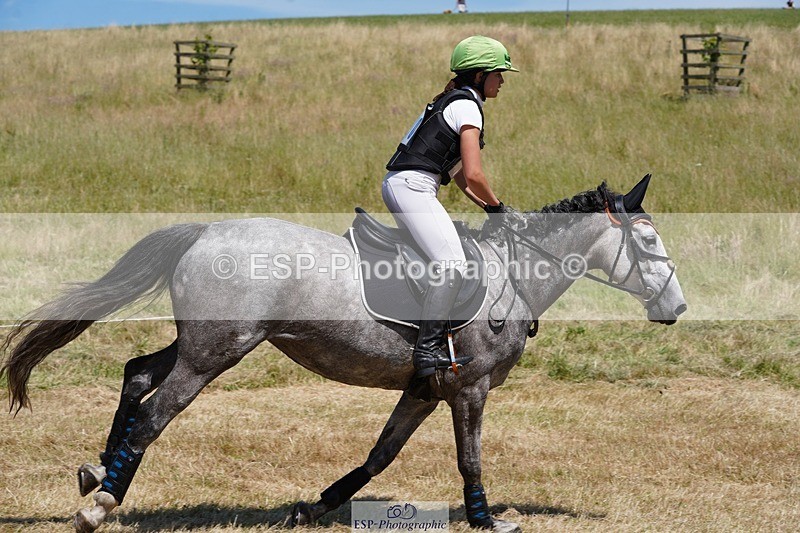 240629X-141504-3150 - 210-Tarka_Abraham-QUEEN_RUBIE
