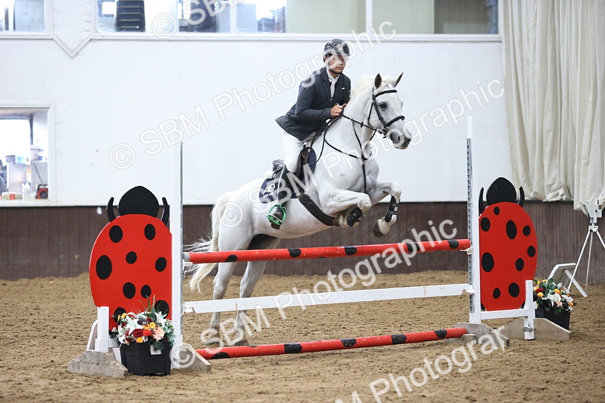 SBM_002940 - Class 13 - Blue Chip Pony Newcomers 1.00m Open