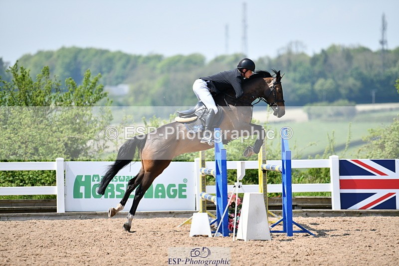 240512A-130910-18588 - Cls 41 Discovery and 1m Open