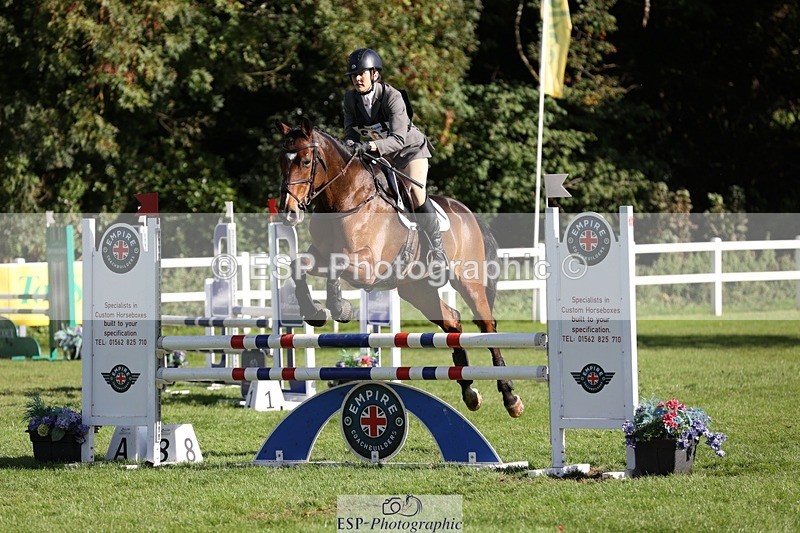 231022-130113-27464 - 507-EDGEDALE.BLUE.LADY-Katie.Lavin-TrotUp+SJ