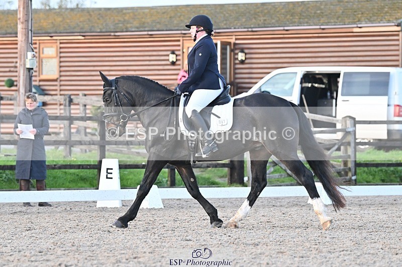 231105-160138-03999 - Cls 4 Novice 24 15.24 to 16.35 break