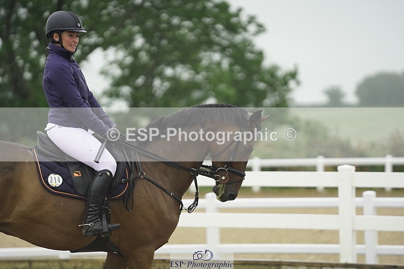 230722A-142416-09660 - Cls 23, 1 Star Gold 1.30m