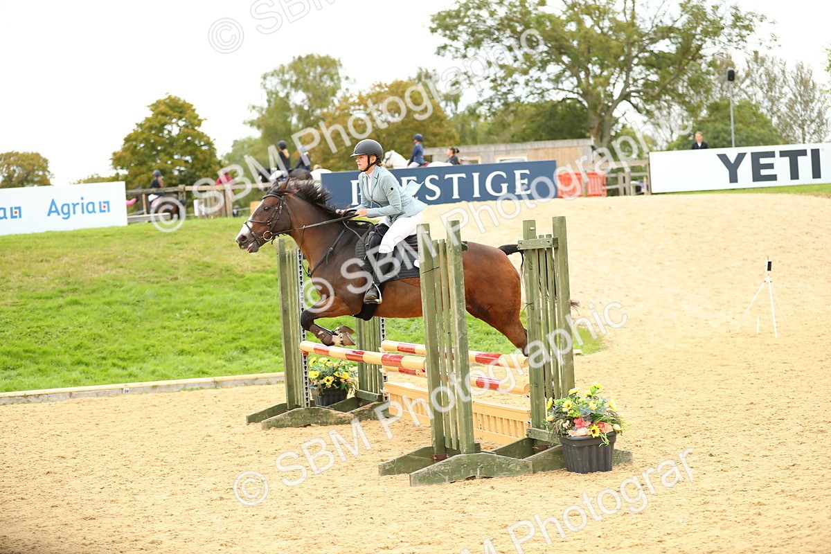SBM_75930 - J19 - Junior 90cm Supreme Championship