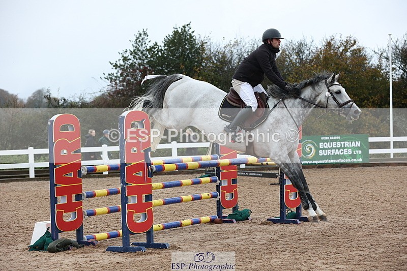 231112A-142948-04842 - Cls 21 Foxhunter & 1.20m Open