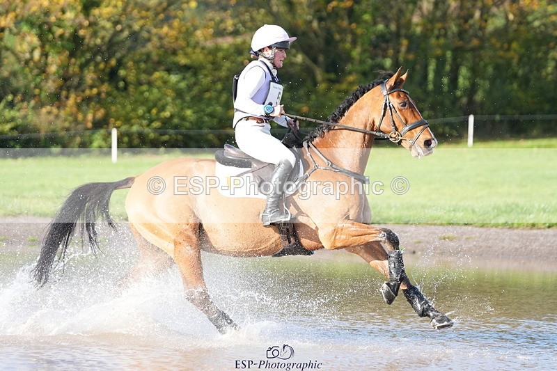 251024A-104723-06925 - A-005-Safia.Woodward