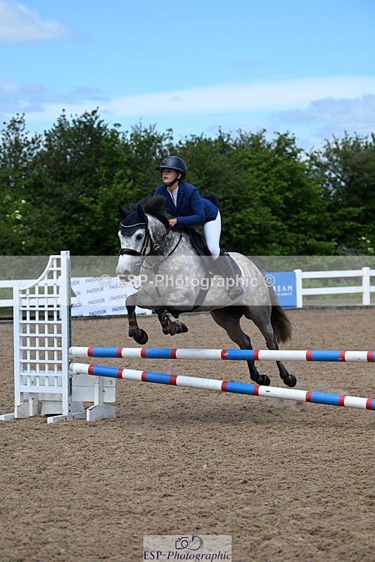 240609A-120200-04394 - Cls 23 Pony Intro 70cm