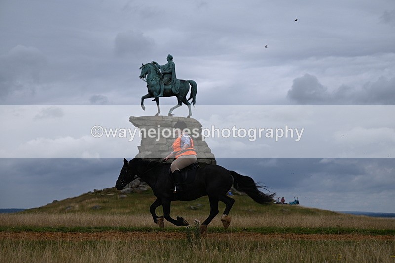 DSC_5555 - Time at Statue 11:46 to 12:16
