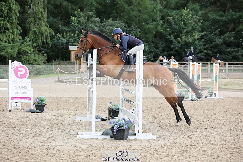 250705A-164846-16217 - Cls 37 1.05m Amateur Quali