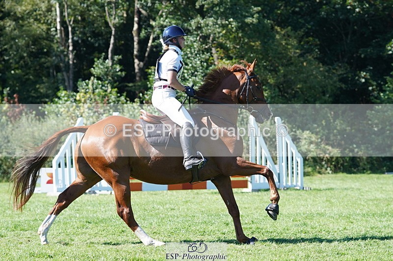 240811A-160914-06202 - 458-