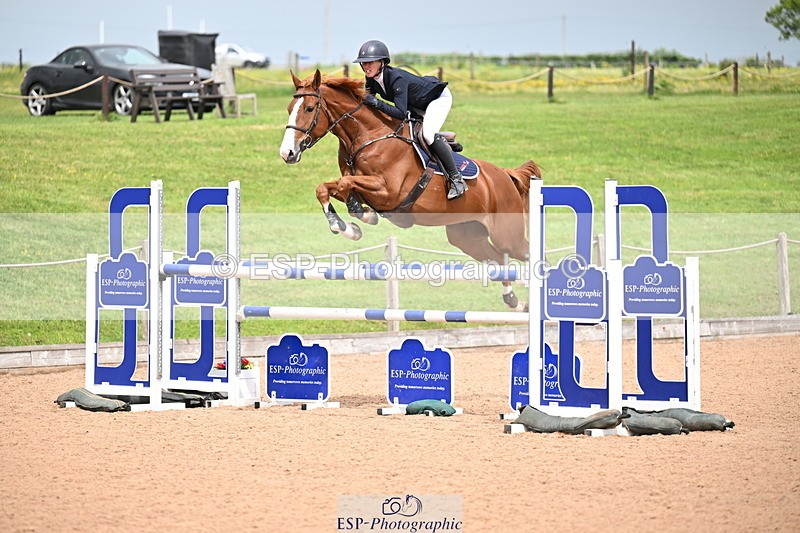 260513B-144525-01172 - Cls 6 Snr Fox and 1.20m Open