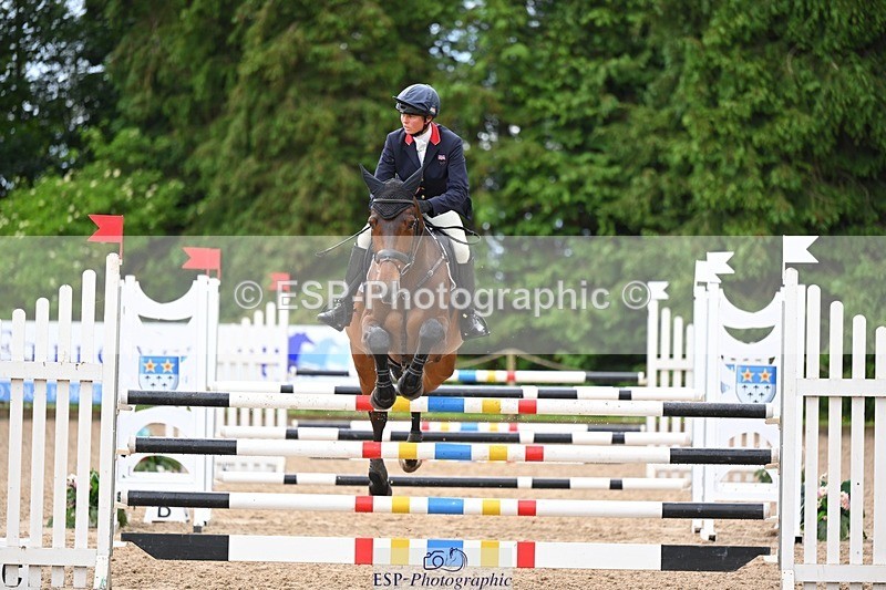 240526-145339-24803 - 222-KILCANNON_SENSATION-Harry_Meade