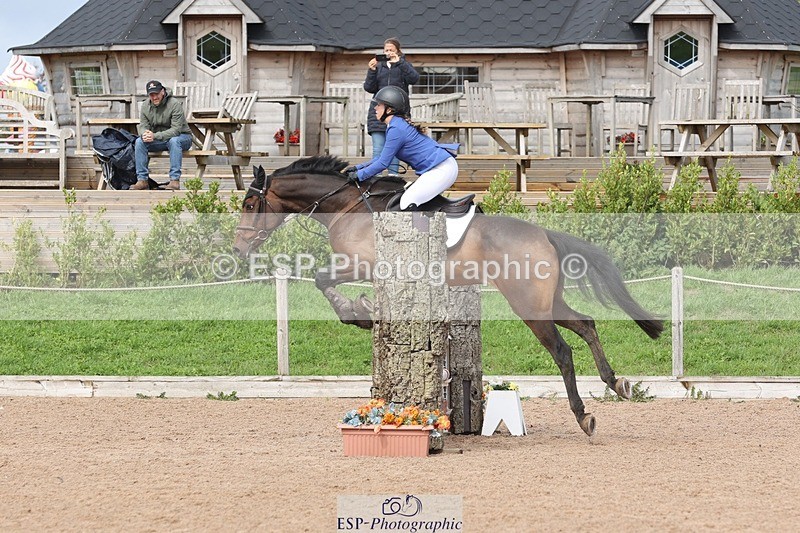 250911-142203-02416 - Cls 5 Chard Snr 90cm Speed Derby