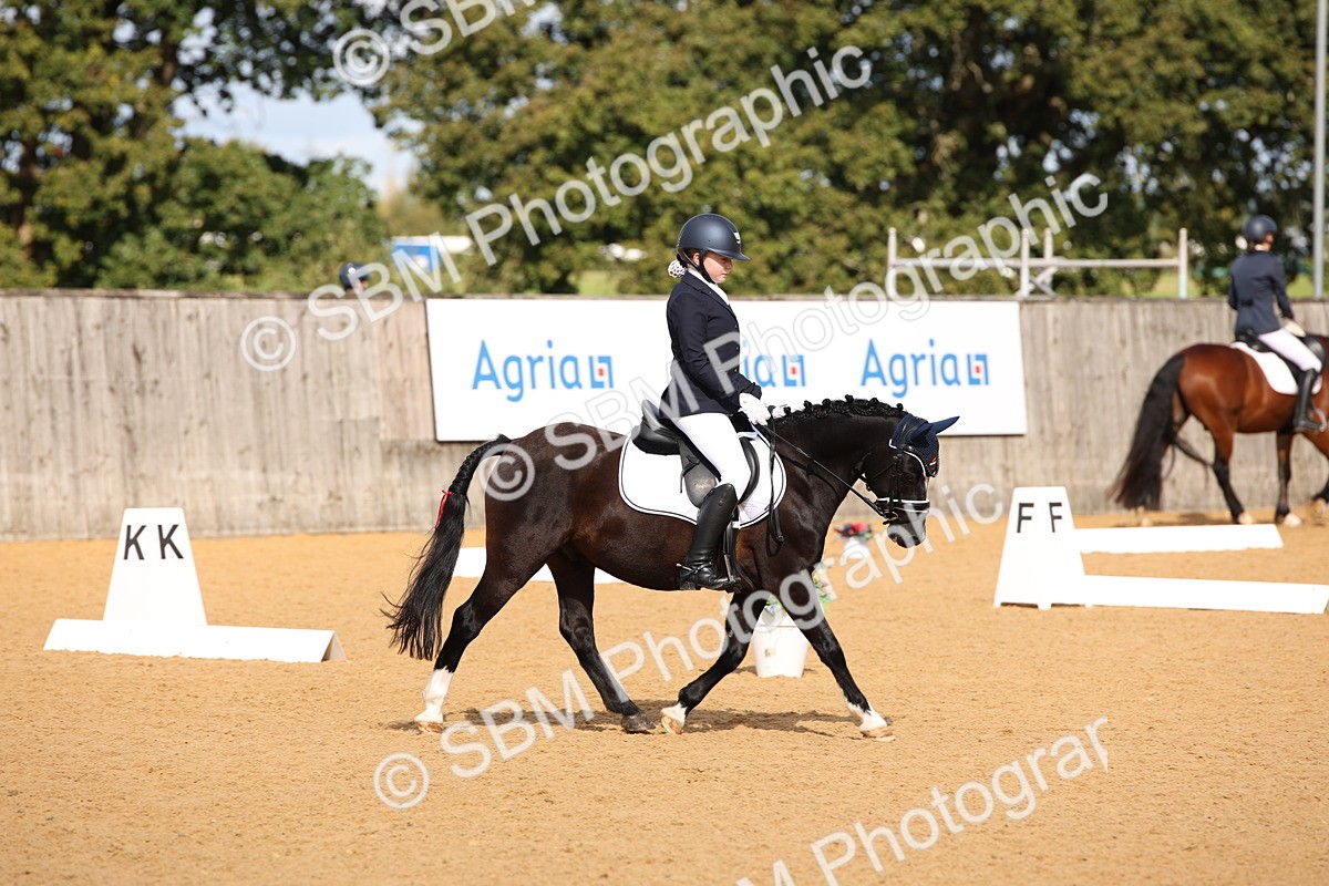 SBM_04216_D2 - Small Tour Championship - Intro C - Emma G.
