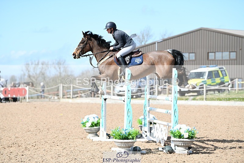 250328-131545-01187 - Cls 3 Snr Foxhunter