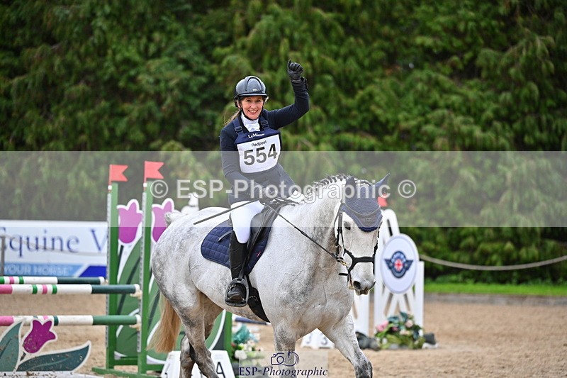 251026A-164253-26867 - G-554-Kerri.Mcnicol