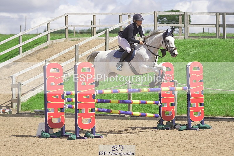 230806A-131058-02155 - Cls 14 Snr Foxhunter & 1.20m Open