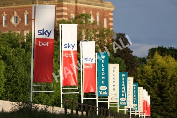 yr22052022r7-2 - Race 7: 6:40pm Sky Bet Sunday Series Fillies' and Mares Stakes