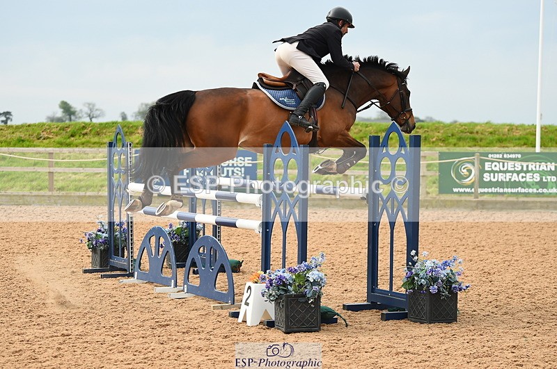 230504A-091440-00306 - Cls 8 Snr Foxhunter