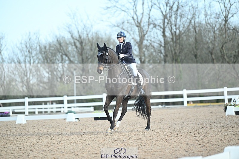 250403-082442-00359 - 018-Louise.Davison-Quamperfect