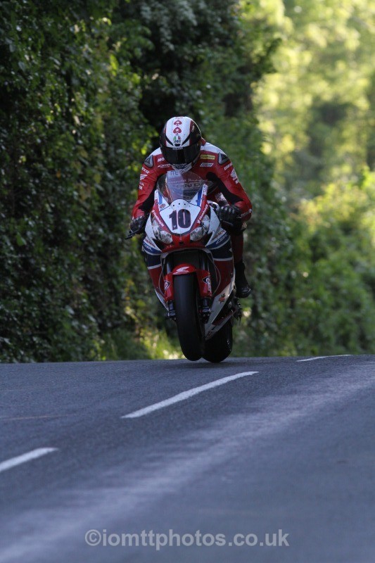 Conor Cummins Honda / Honda Racing - Friday Practice - Solos