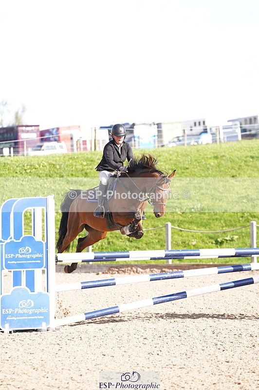 241004A-103814-00140 - Fri 01 Snr Disco & 1.00m Open