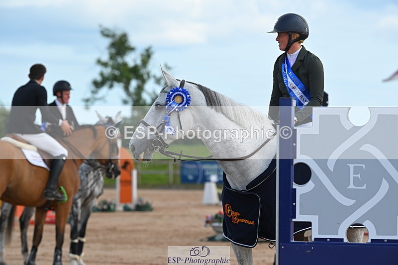 230721A-172501-08101 - Cls 10, 2 Star Big 1.45m Break to End