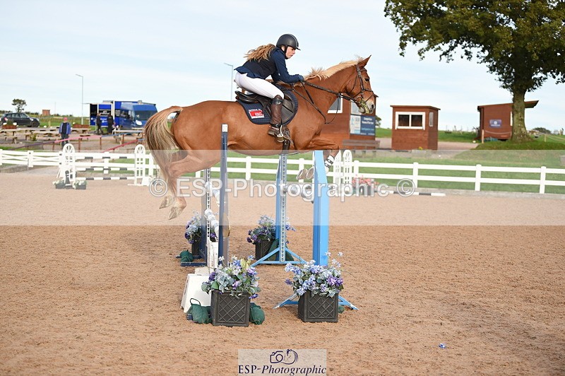 231015A-163842-09347 - Cls 27 1.10m Amateur Q 2nd R