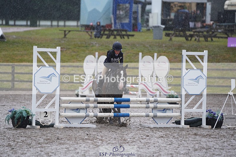 240824X-081938-20109 - 70cm Round 1 8.30 to 9.30