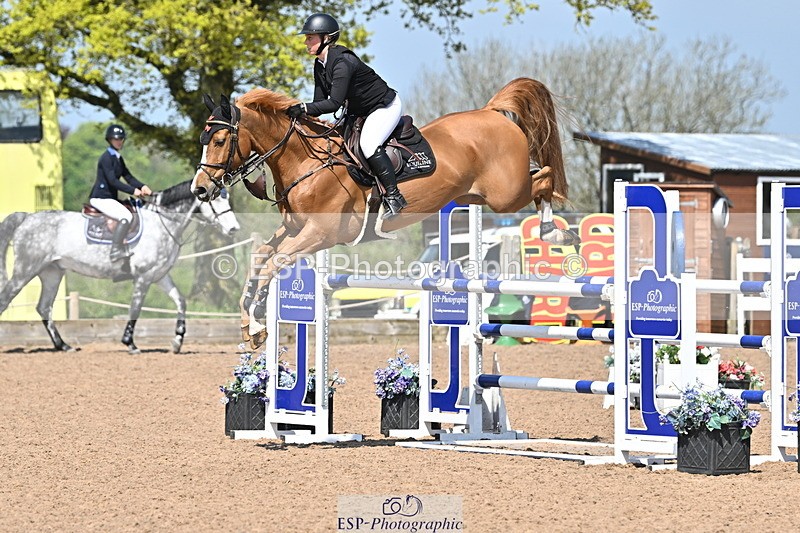 240509A-113004-01189 - Cls 9 Snr 1.20m Open