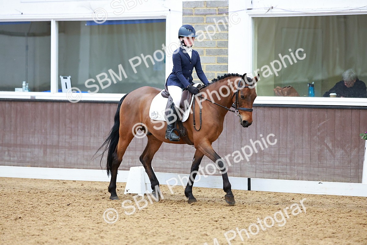 SBM_003237 - Class 11 - Novice 2