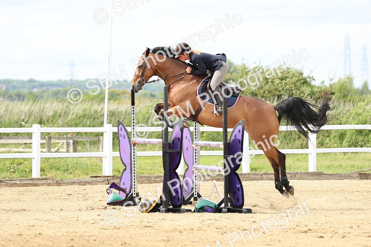 SBM_001371 - Class 5 - Senior Foxhunter - 1.20m