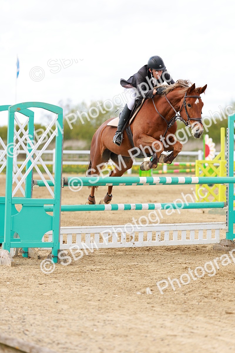 SBM_001996 - Class 4 - Senior Newcomers - 1.10m