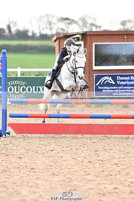 241117X-100301-03556 - Cls 09s Pony intro 90cm